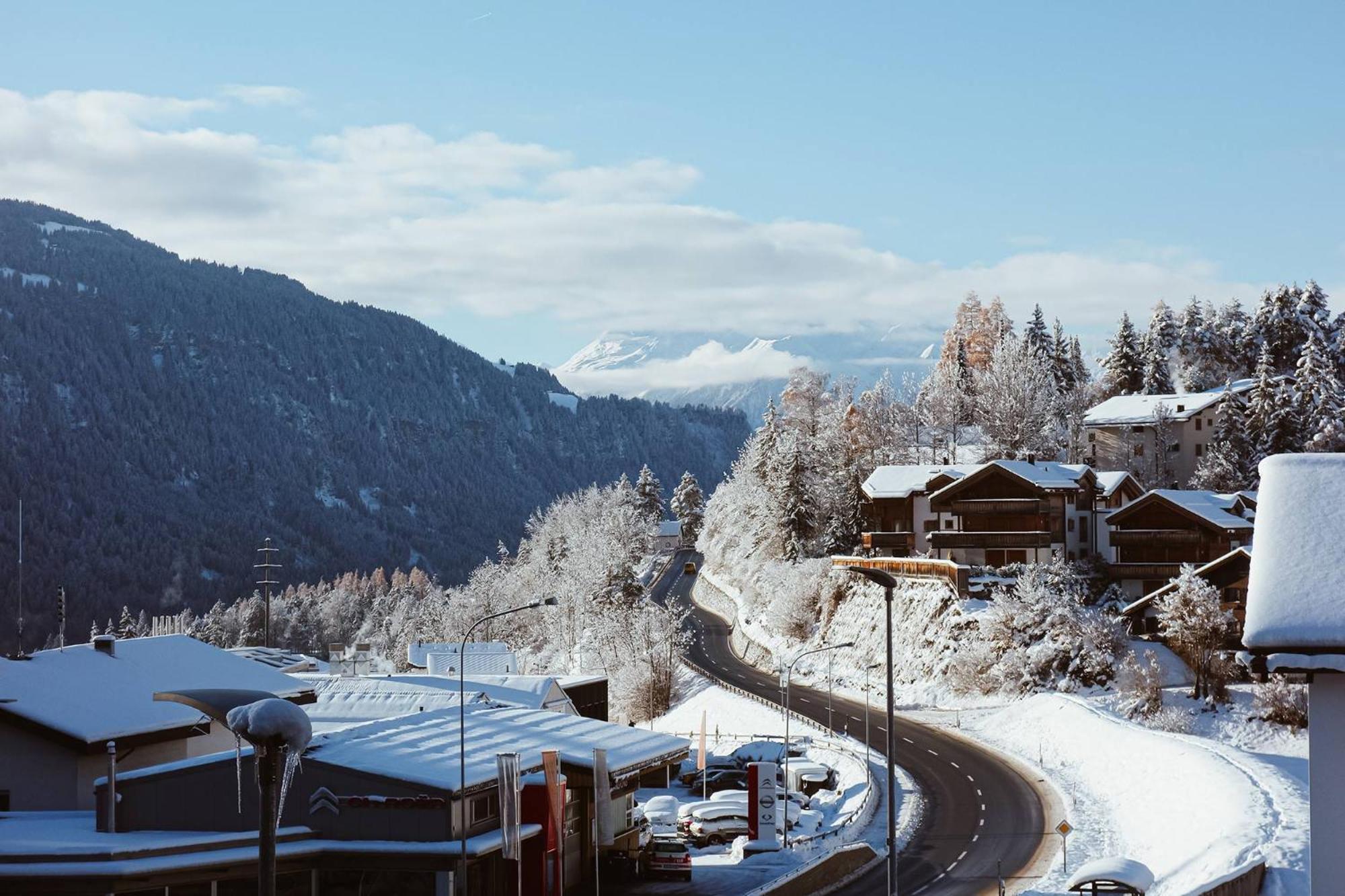 Black Summit Boutique Resort Laax Ngoại thất bức ảnh