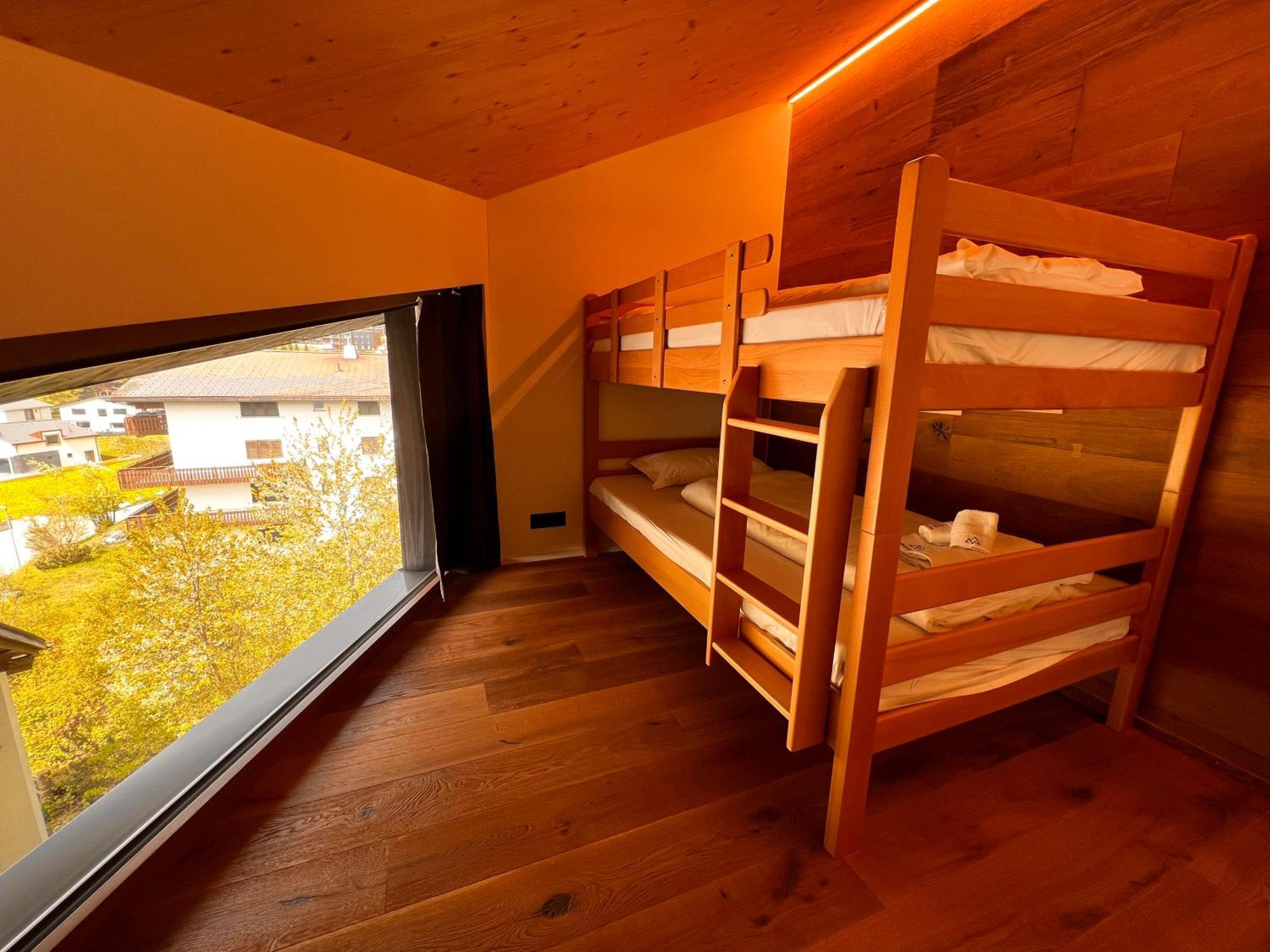 Black Summit Boutique Resort Laax Ngoại thất bức ảnh