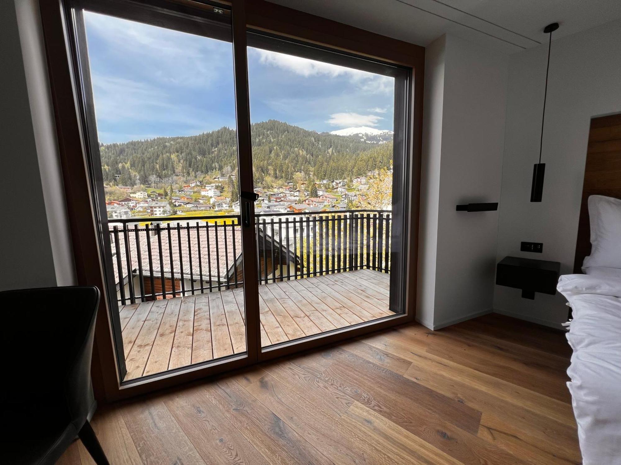 Black Summit Boutique Resort Laax Ngoại thất bức ảnh