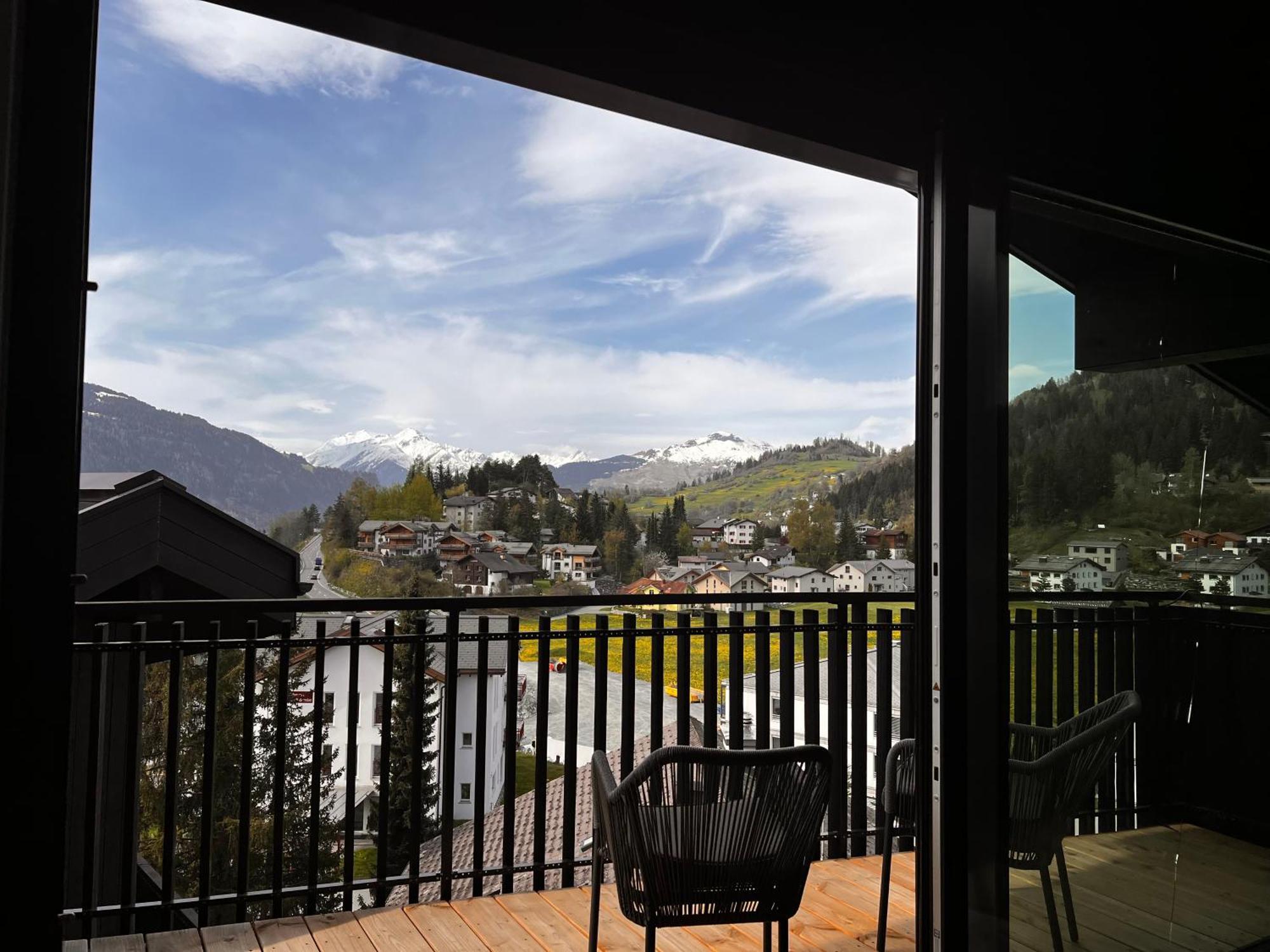 Black Summit Boutique Resort Laax Ngoại thất bức ảnh