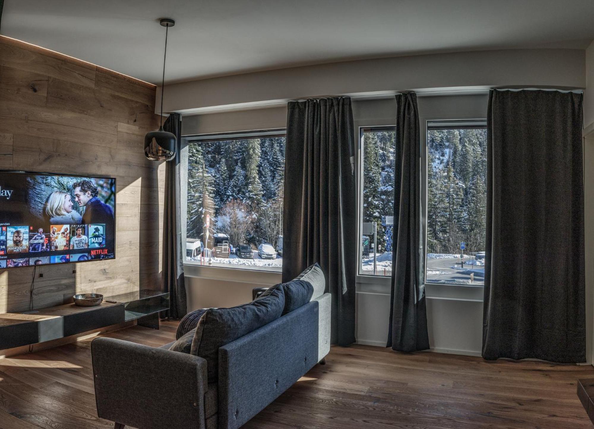 Black Summit Boutique Resort Laax Ngoại thất bức ảnh
